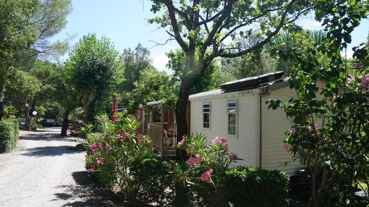 Luxe Chalet Voor 5 Personen Op Camping Lei Suves - Joycasa Roquebrune-sur-Argens Exterior foto